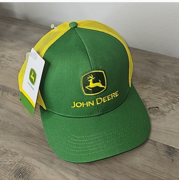 John Deere Snapback Trucker Hat - Picture 1 of 4